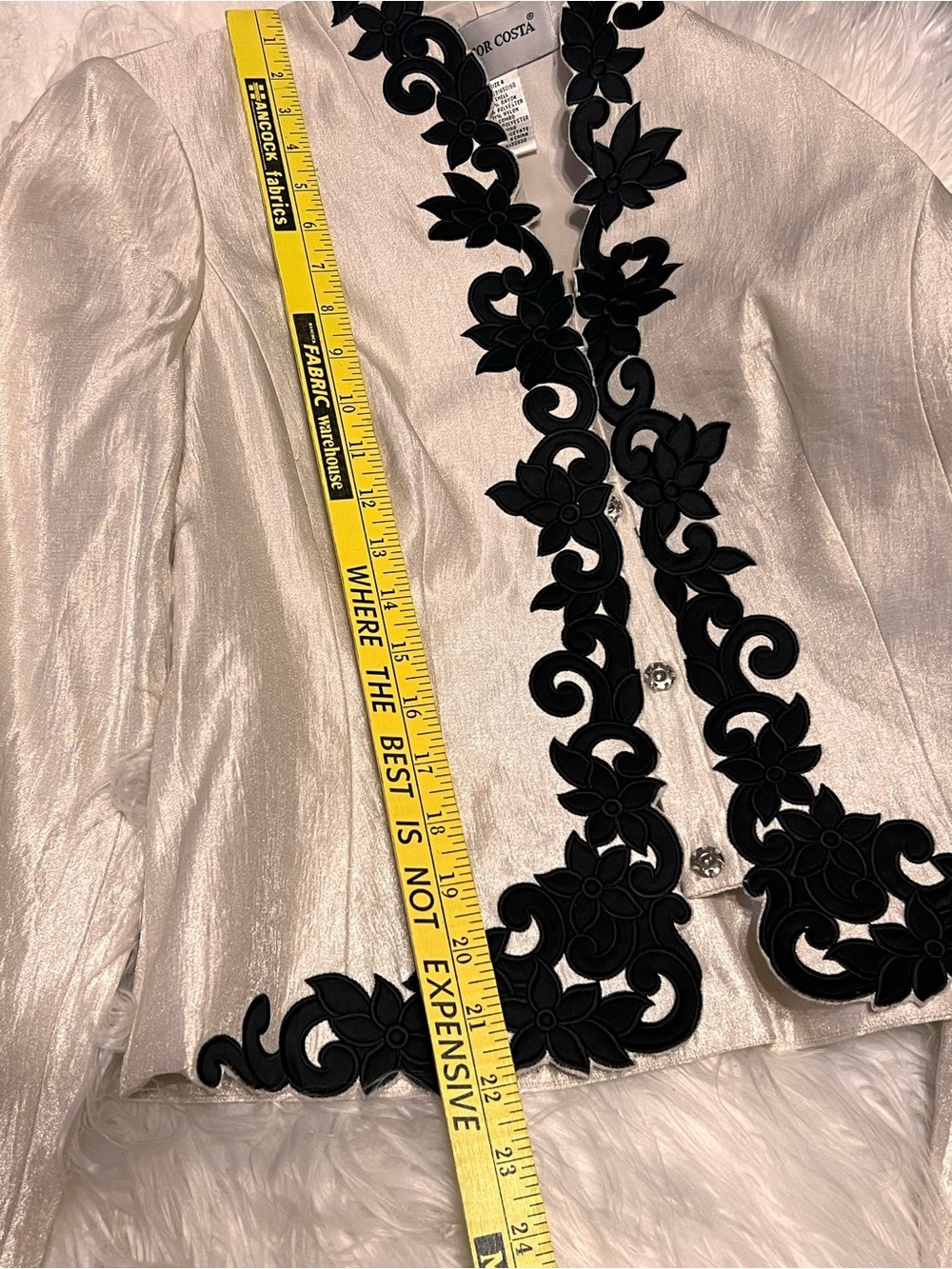 Victor Costa Ivory Jacket with Black Floral Appliqué size 6 - Picture 13 of 15